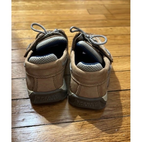Todder Sperrys Size 12 - Picture 3 of 4